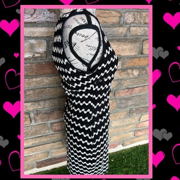 🆕 Guess Dress - Picture 4 of 15